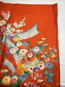 新人職人の柄足し修行中！　　草加しみ抜き　丸洗い　しみ抜き